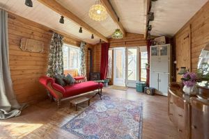 Garden Outbuilding with Shower & Kitchenette - click for photo gallery